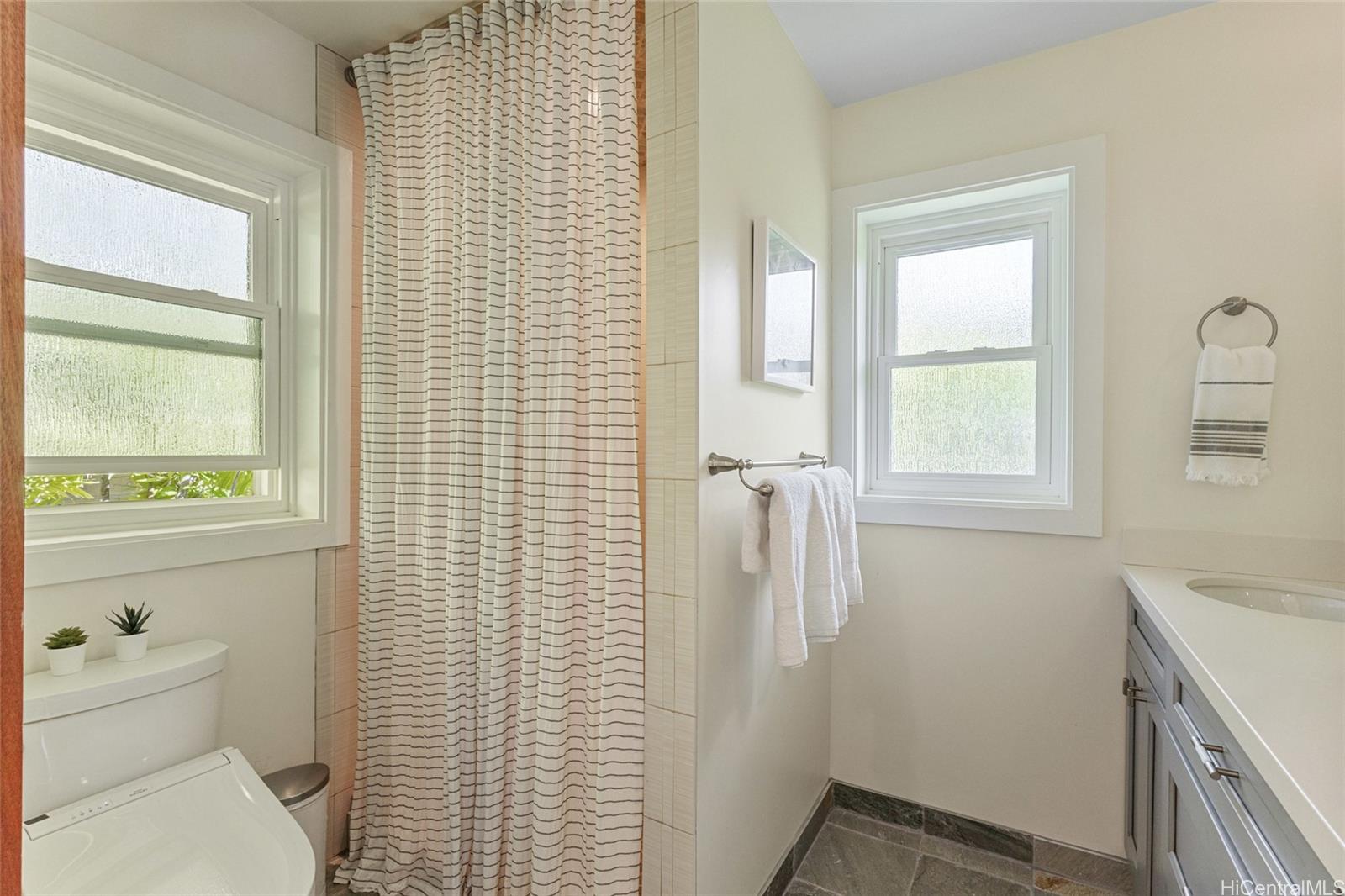 157  Makawao Street Kalama Tract, Kailua home - photo 18 of 24