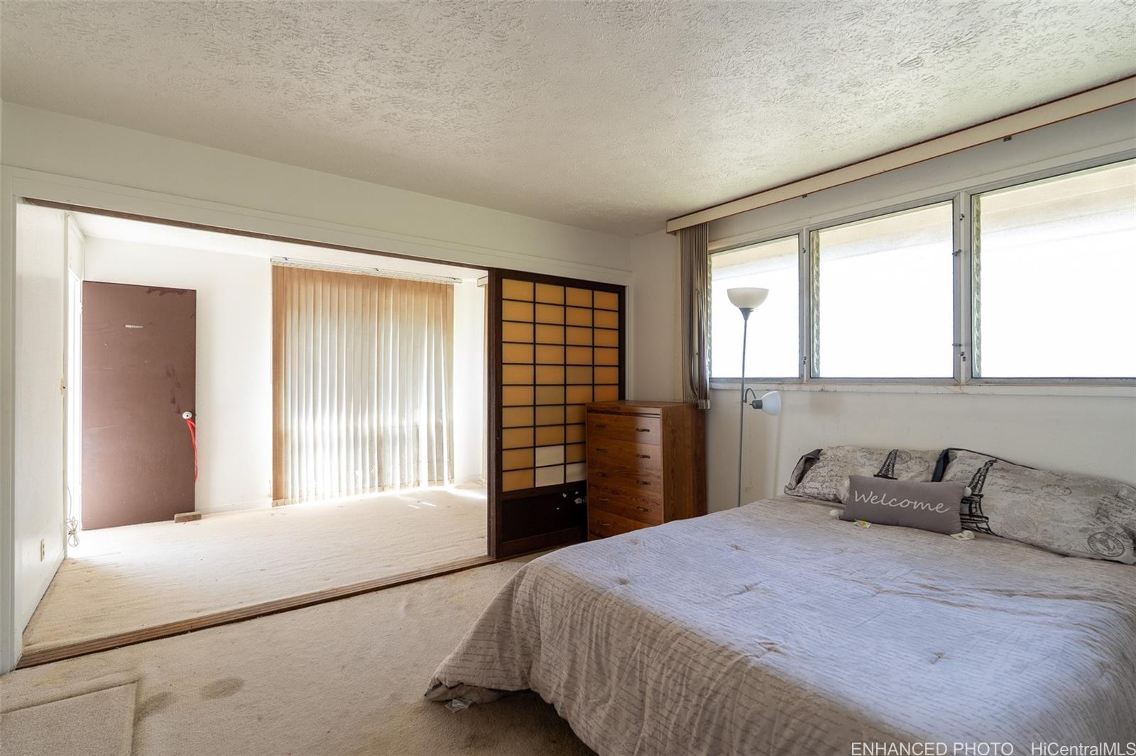 1570  Ala Lani Street Moanalua Valley, Honolulu home - photo 12 of 25