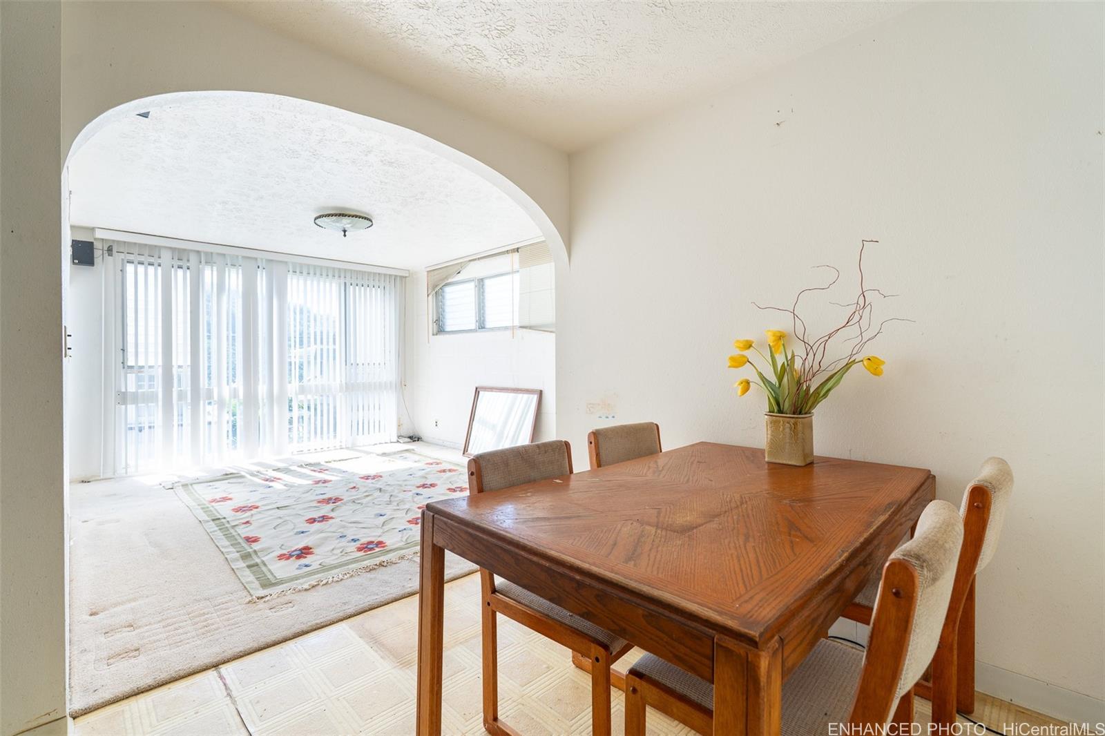 1570  Ala Lani Street Moanalua Valley, Honolulu home - photo 7 of 25