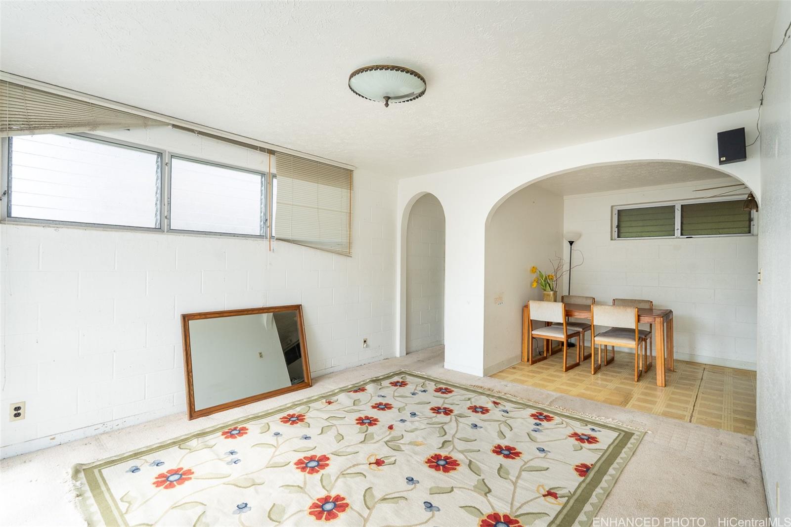 1570  Ala Lani Street Moanalua Valley, Honolulu home - photo 8 of 25