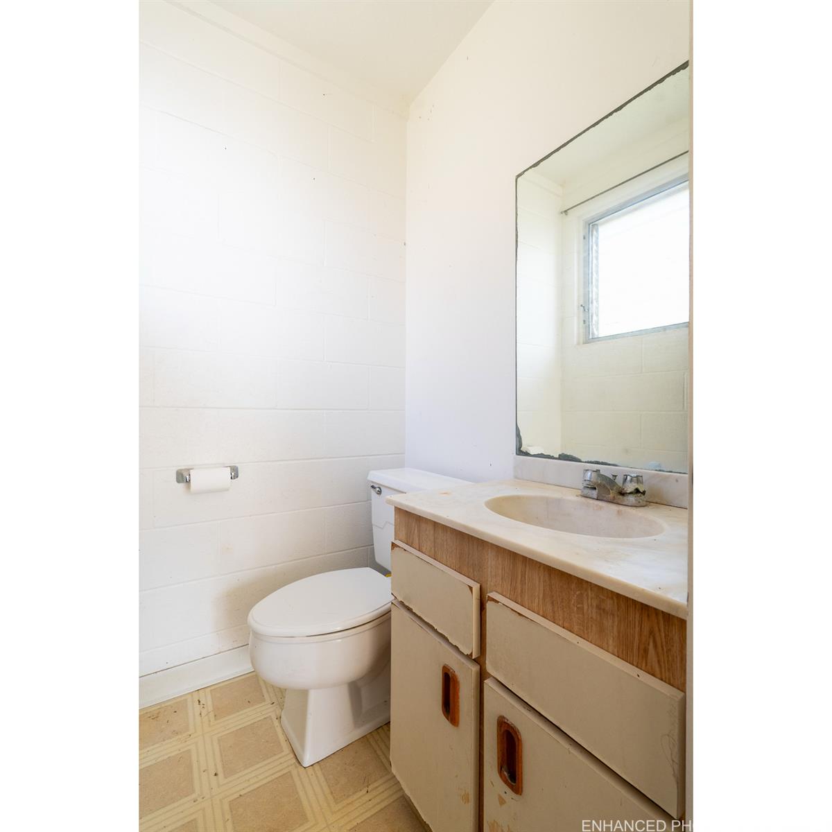 1570  Ala Lani Street Moanalua Valley, Honolulu home - photo 9 of 25