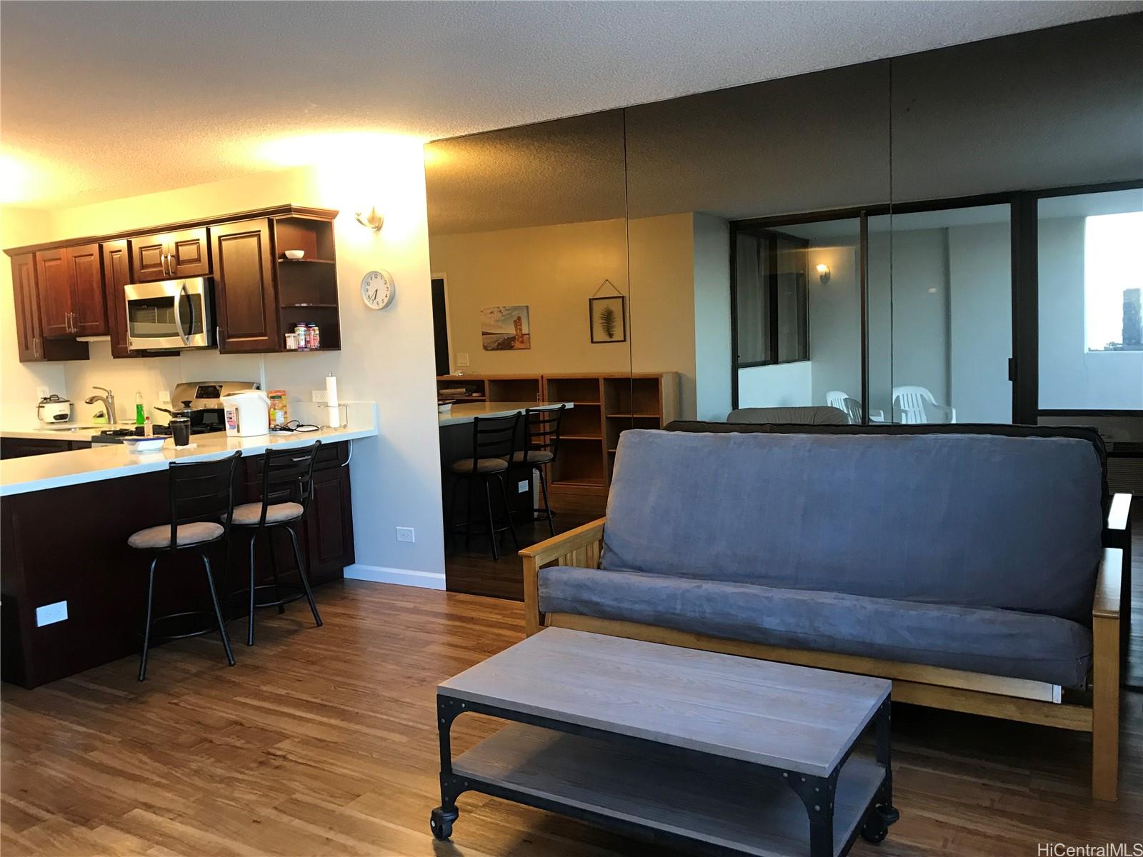 1571 Piikoi St Honolulu - Rental - photo 11 of 23