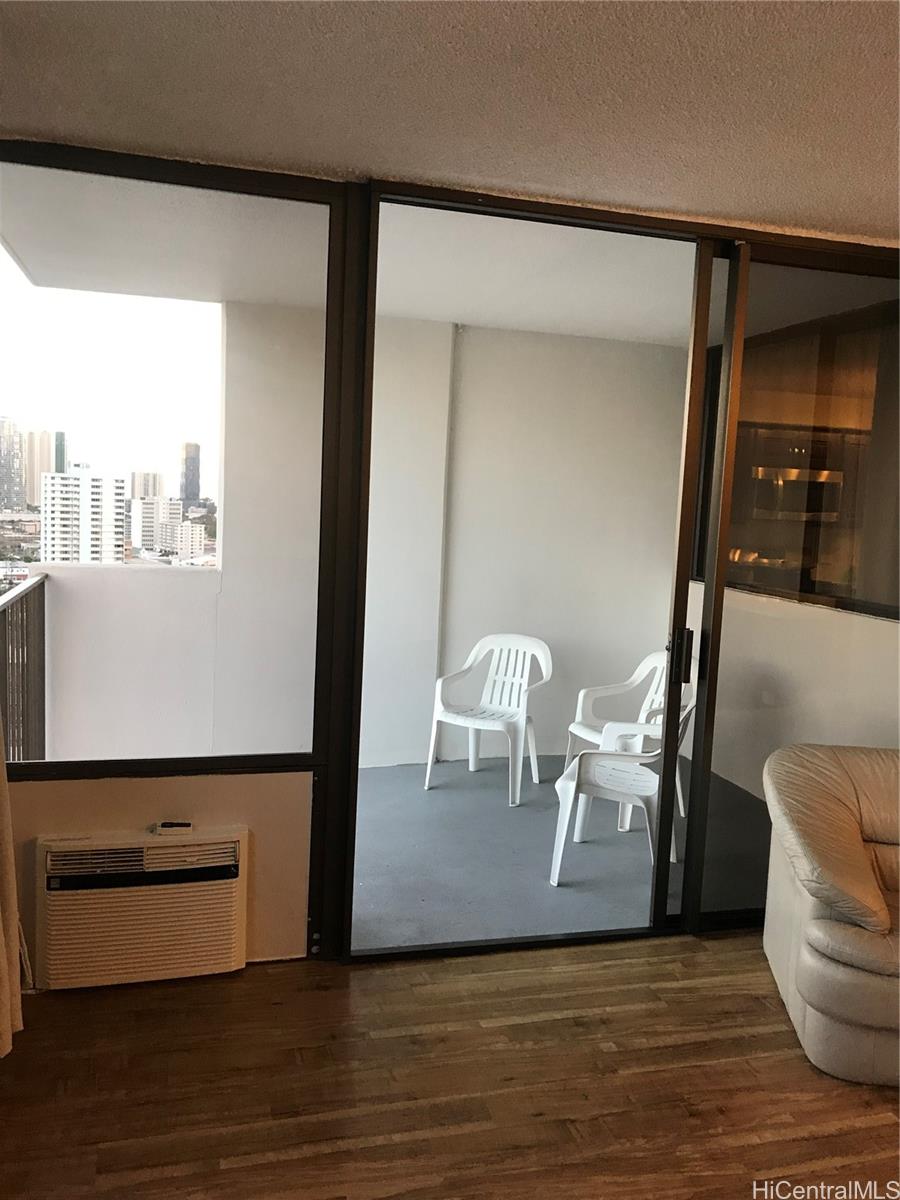 1571 Piikoi St Honolulu - Rental - photo 14 of 23