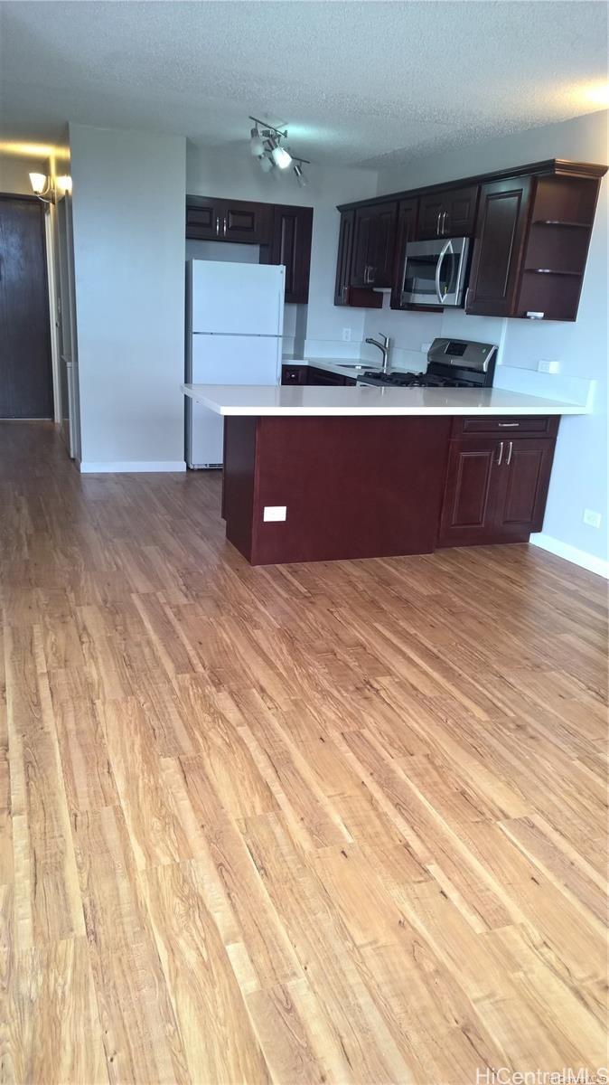 1571 Piikoi St Honolulu - Rental - photo 9 of 23