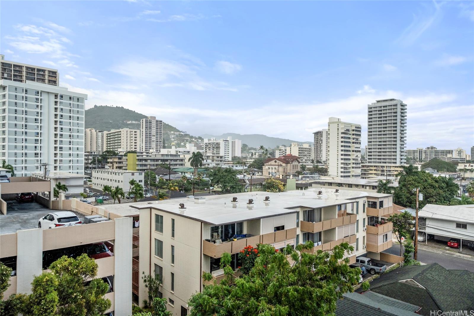 Pakalana condo # 503, Honolulu, Hawaii - photo 17 of 24