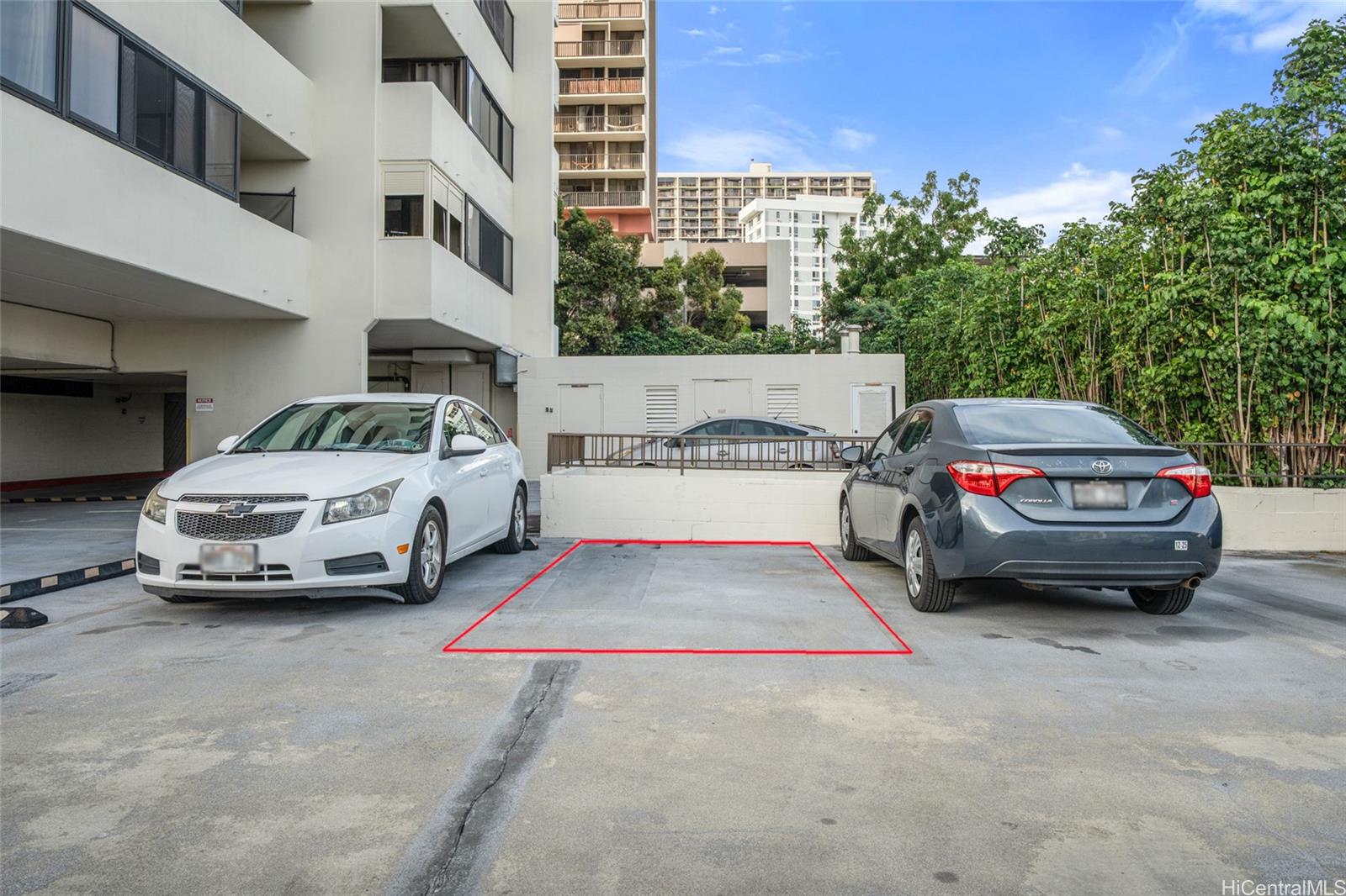 Pakalana condo # 503, Honolulu, Hawaii - photo 20 of 24
