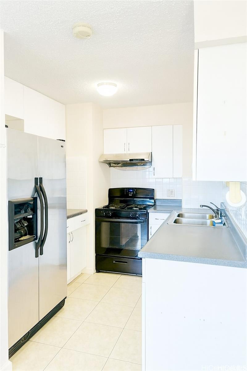 Pakalana condo # 704, Honolulu, Hawaii - photo 2 of 12