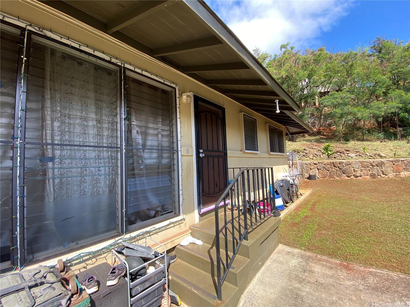 1575 Hoohaku Street Pearl City - Multi-family - photo 23 of 25