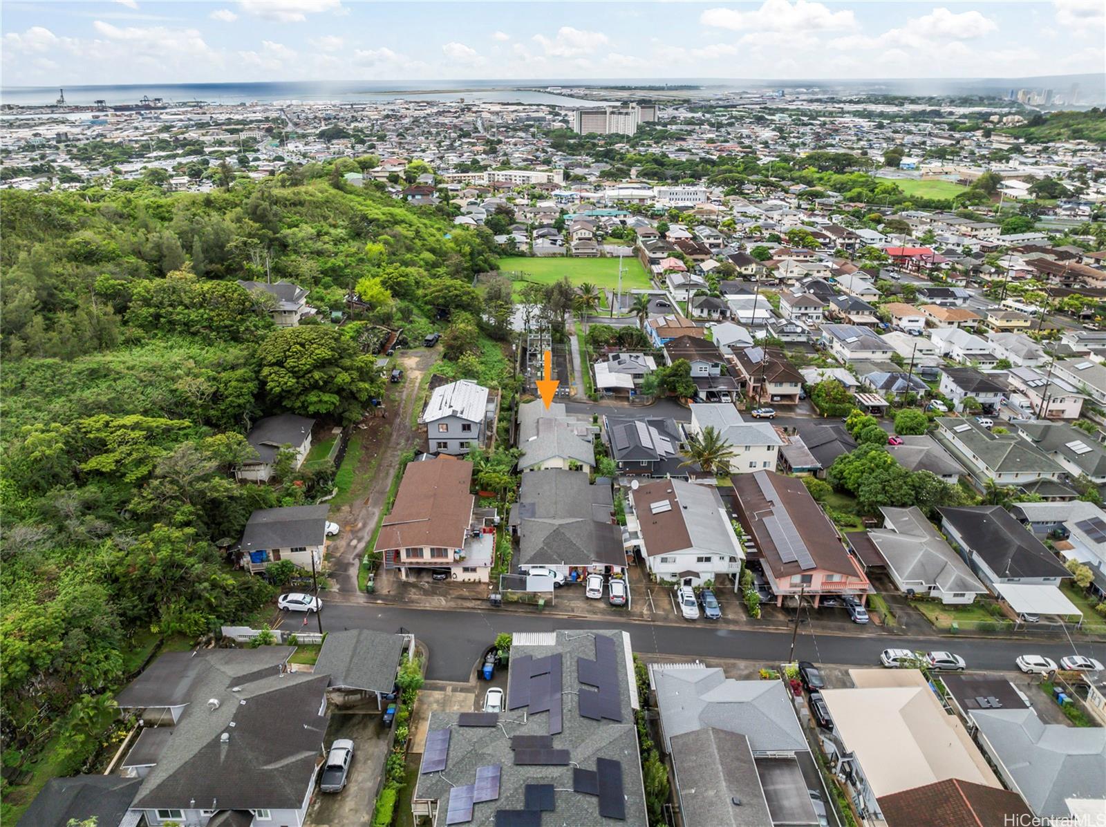 1576  Kamohoalii Street Kalihi-upper, Honolulu home - photo 21 of 24