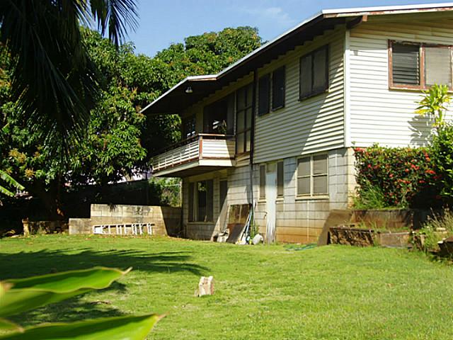 1577  Onipaa St Moanalua Gardens, Honolulu home - photo 2 of 16
