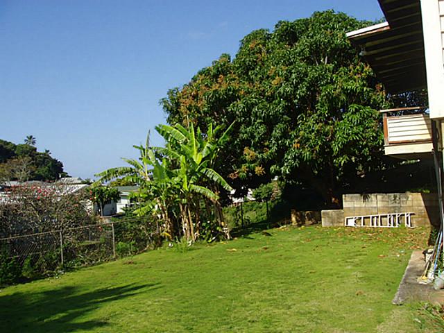1577  Onipaa St Moanalua Gardens, Honolulu home - photo 4 of 16