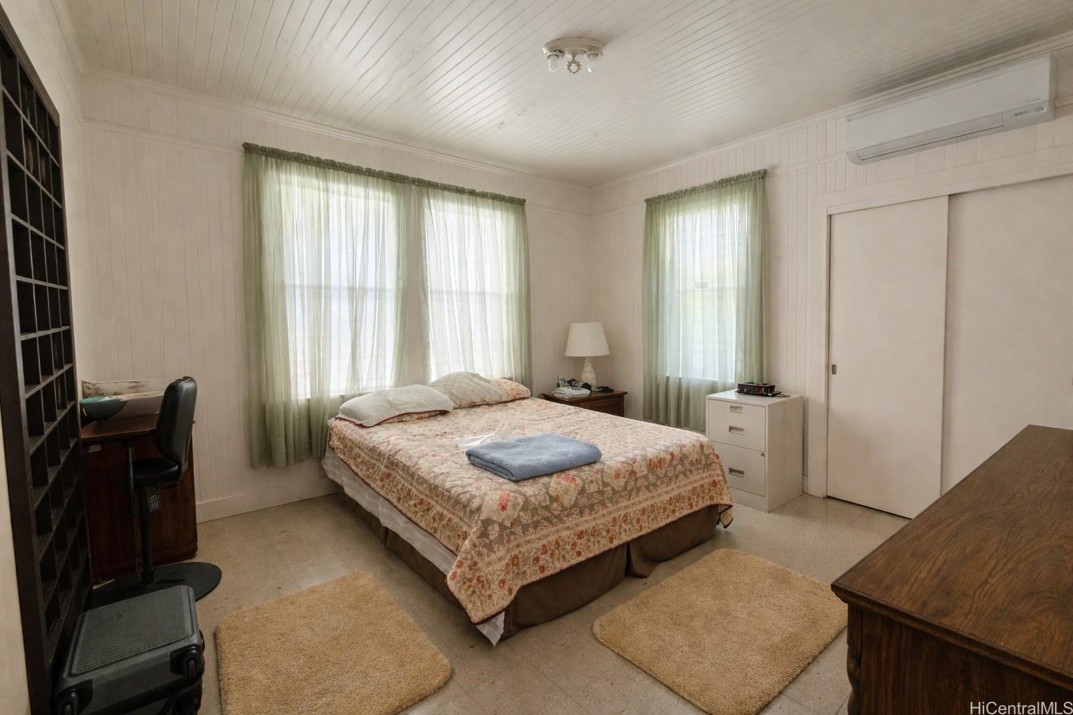 1578 Pele Street Honolulu - Multi-family - photo 7 of 23