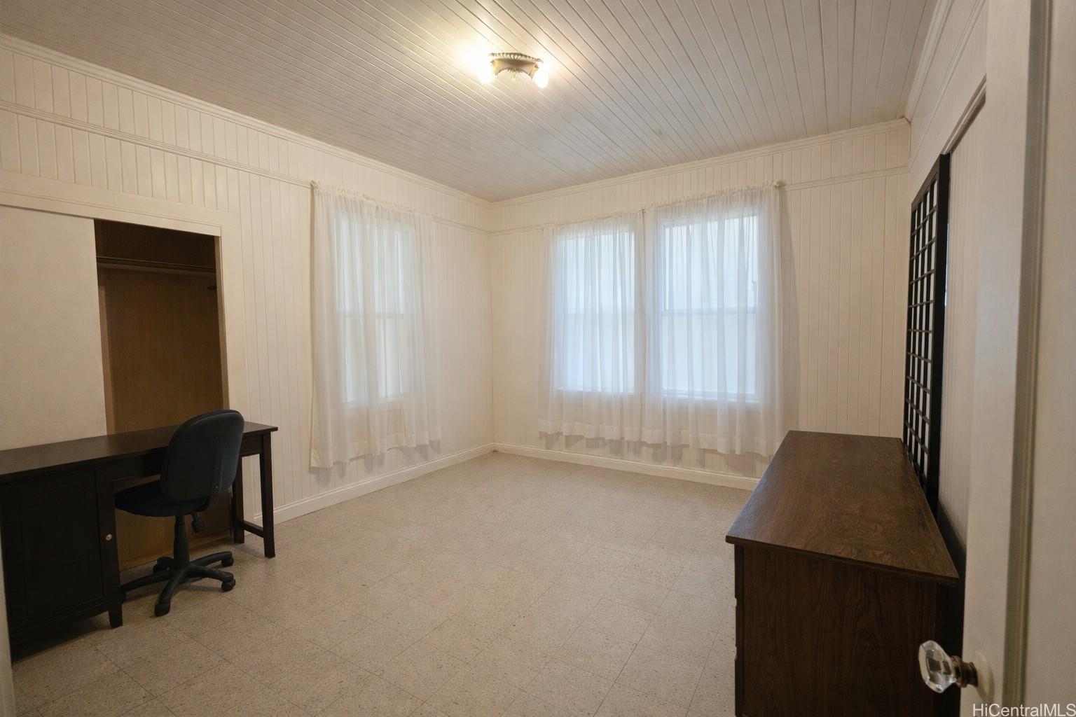 1578 Pele Street Honolulu - Multi-family - photo 9 of 23