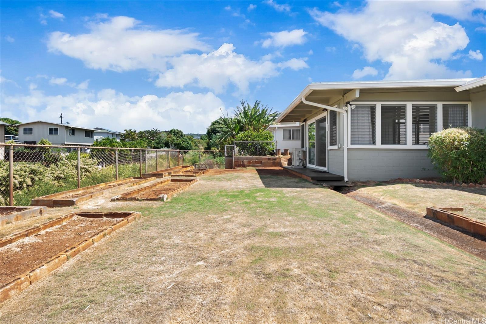 1580  Hoolehua Street Momilani, PearlCity home - photo 22 of 25