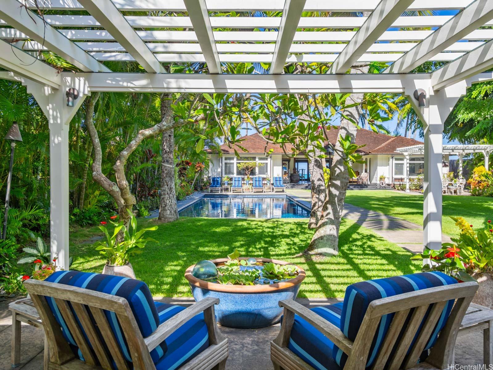 1586  Mokulua Drive Lanikai, Kailua home - photo 3 of 25