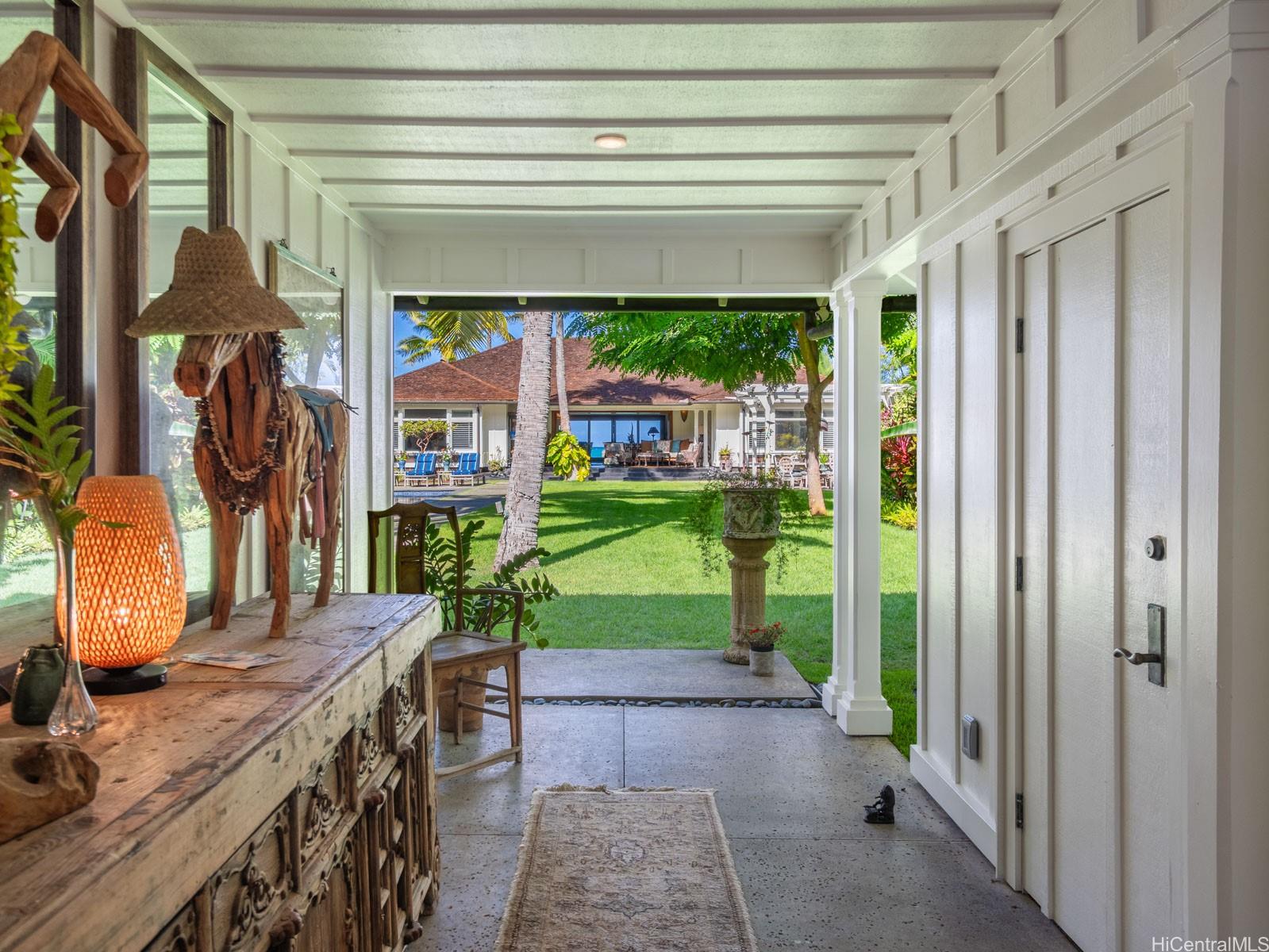 1586  Mokulua Drive Lanikai, Kailua home - photo 5 of 25