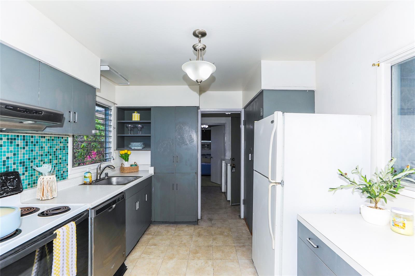 1588  St Louis Drive St. Louis, Diamond Head home - photo 7 of 25