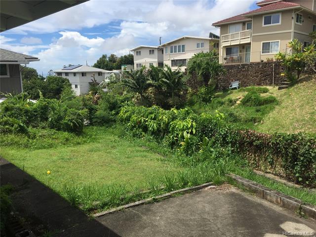1589  Alewa Drive Alewa Heights, Honolulu home - photo 4 of 25
