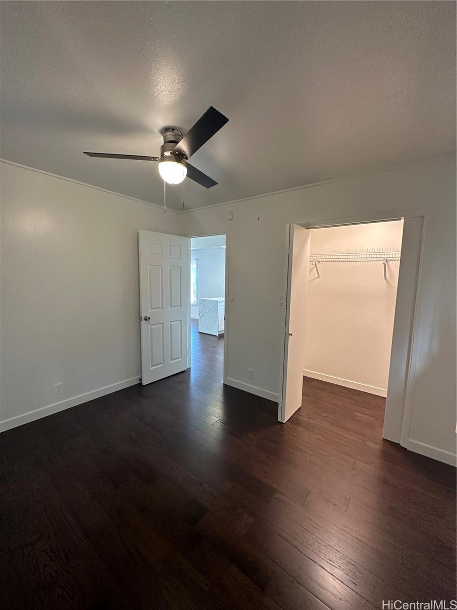 1592  Perry Street Kalihi-upper, Honolulu home - photo 5 of 10