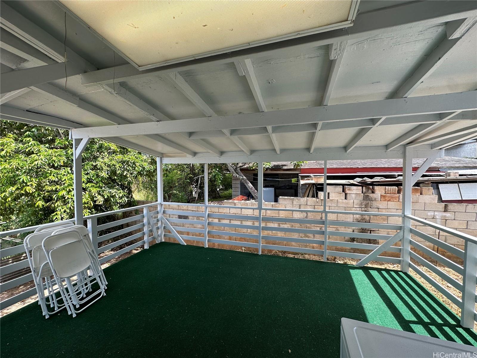 1592  Perry Street Kalihi-upper, Honolulu home - photo 9 of 10