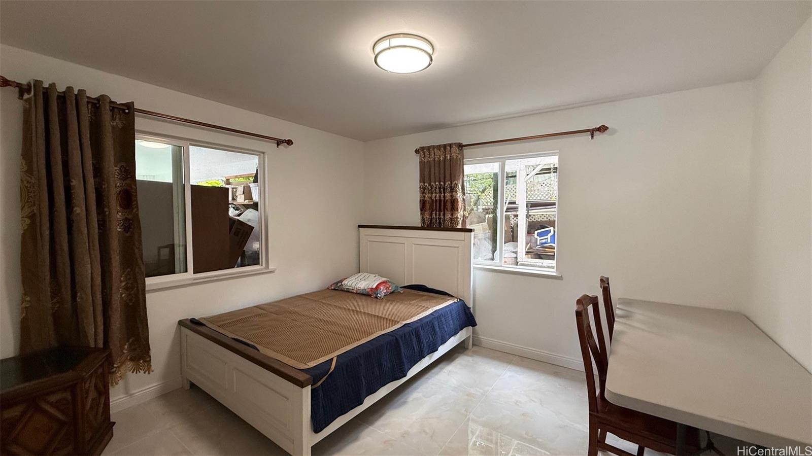 1594 Wailele St Honolulu - Rental - photo 8 of 9