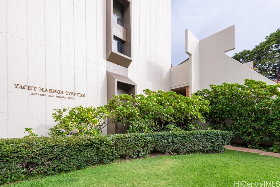 Yacht Harbor Towers condo # 1406, Honolulu, Hawaii - photo 22 of 25