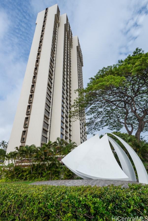 Yacht Harbor Towers condo # 1406, Honolulu, Hawaii - photo 25 of 25