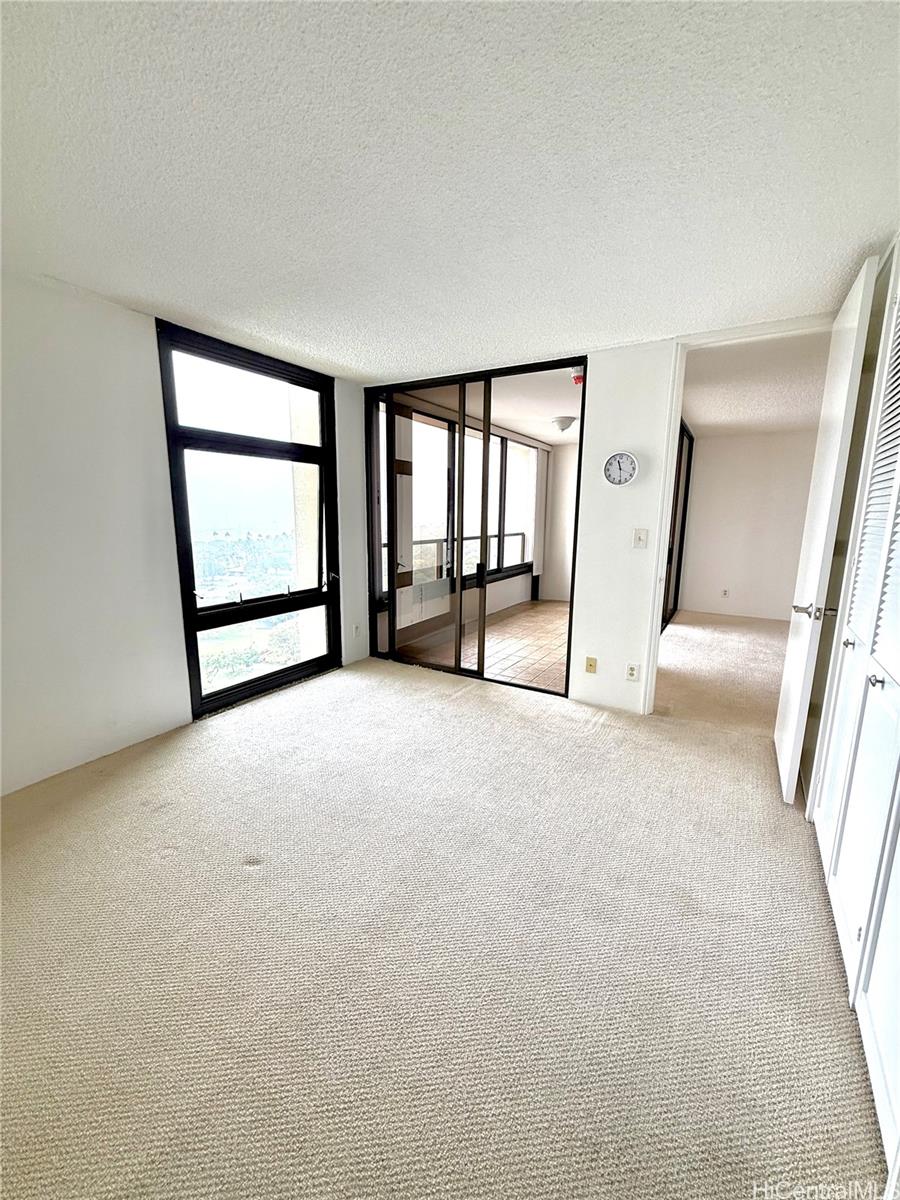 Yacht Harbor Towers condo # 1808, Honolulu, Hawaii - photo 11 of 20