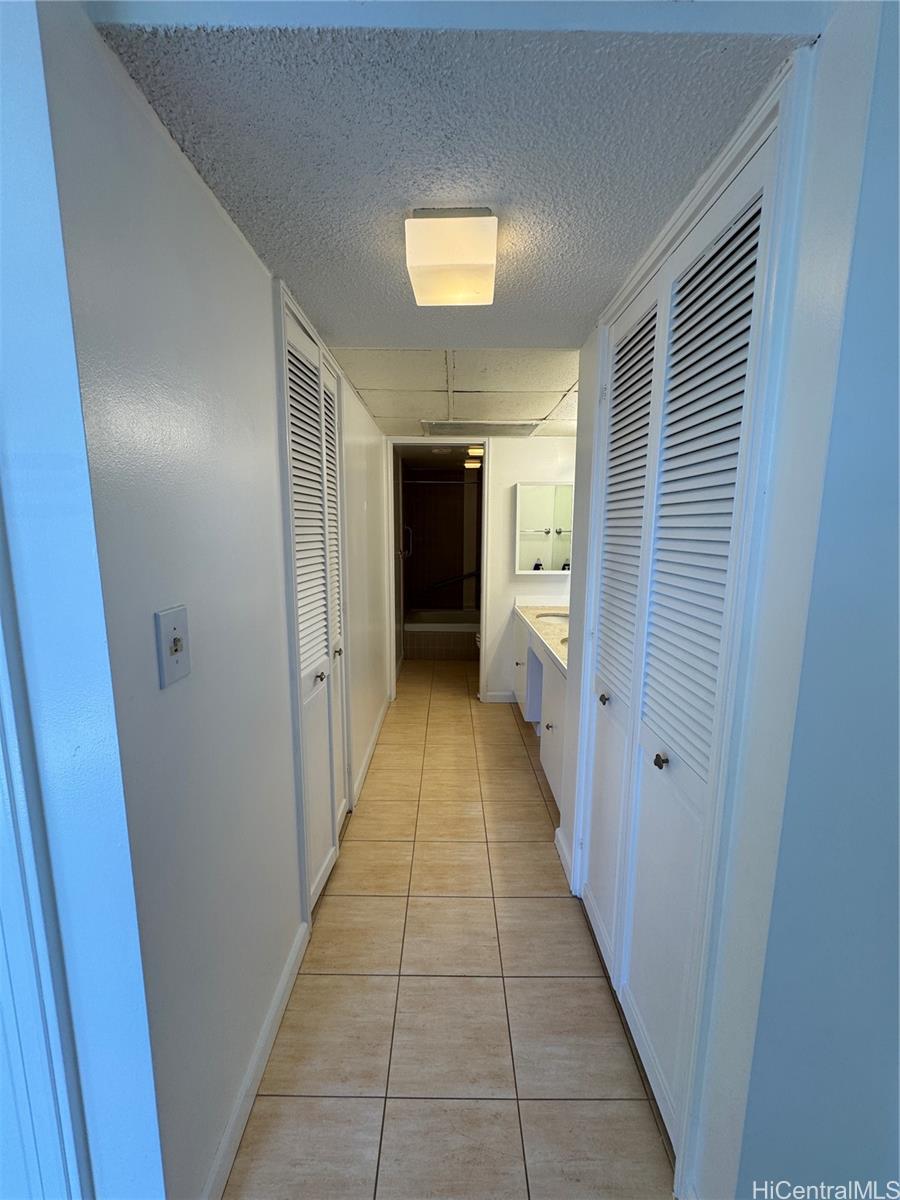 Yacht Harbor Towers condo # 1808, Honolulu, Hawaii - photo 14 of 19