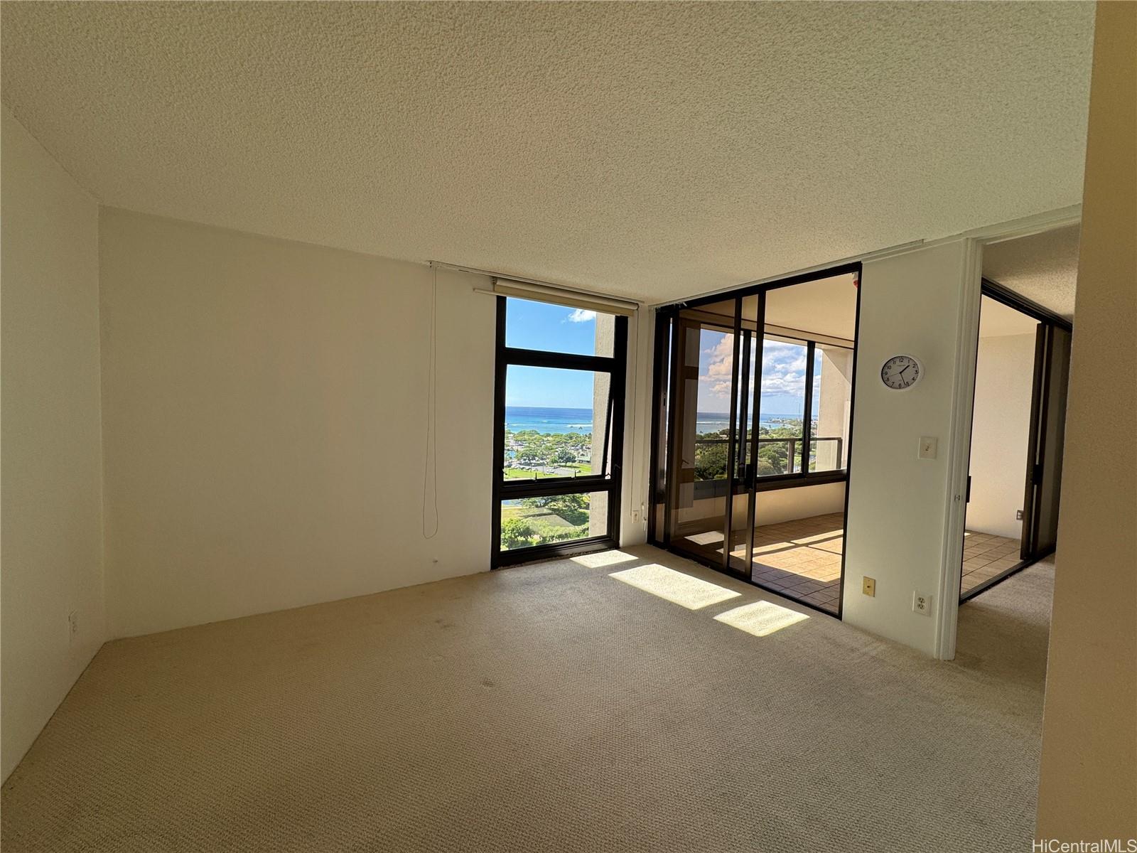 Yacht Harbor Towers condo # 1808, Honolulu, Hawaii - photo 7 of 19