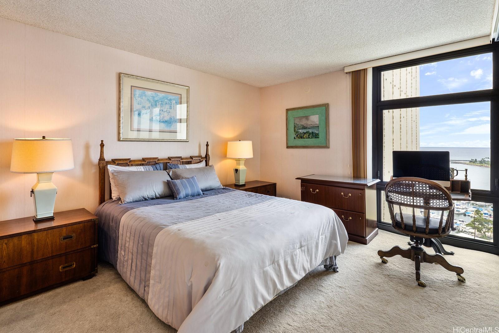 Yacht Harbor Towers condo # 1912, Honolulu, Hawaii - photo 10 of 25