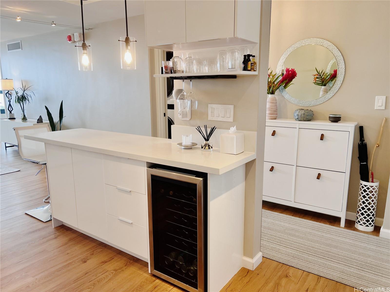 Yacht Harbor Towers condo # 2106, Honolulu, Hawaii - photo 13 of 25