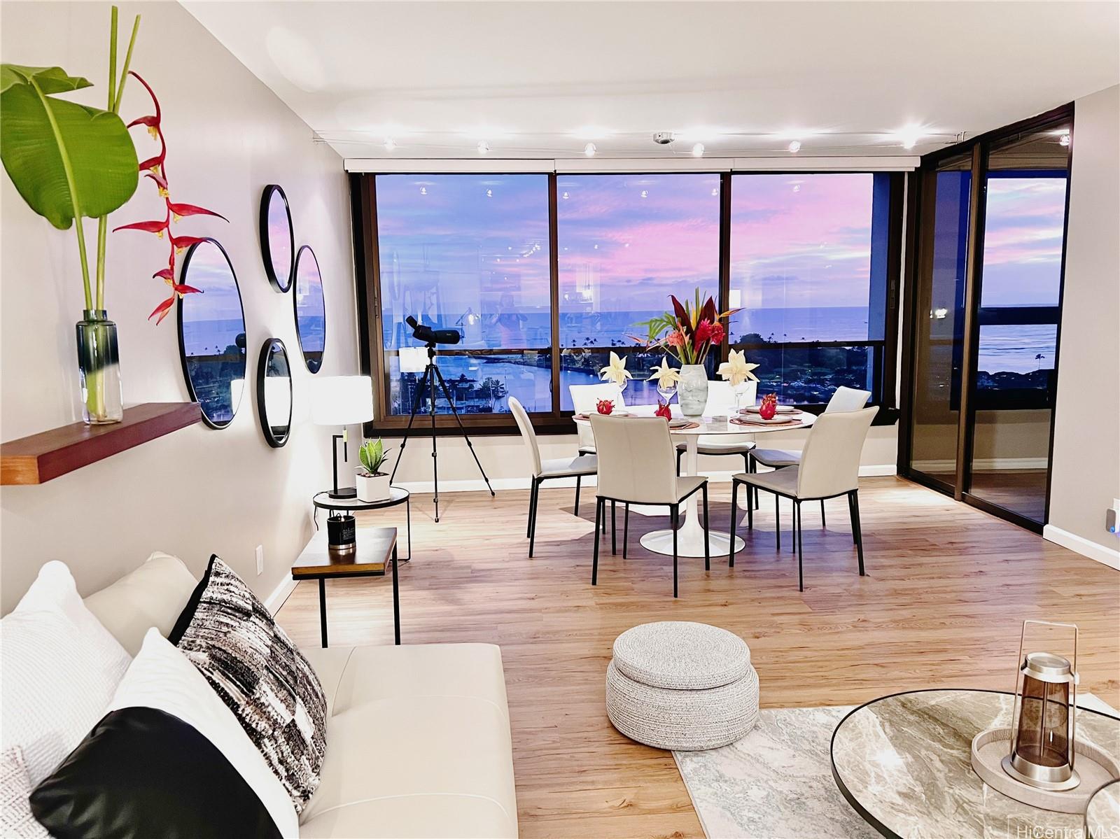 Yacht Harbor Towers condo # 2106, Honolulu, Hawaii - photo 4 of 25