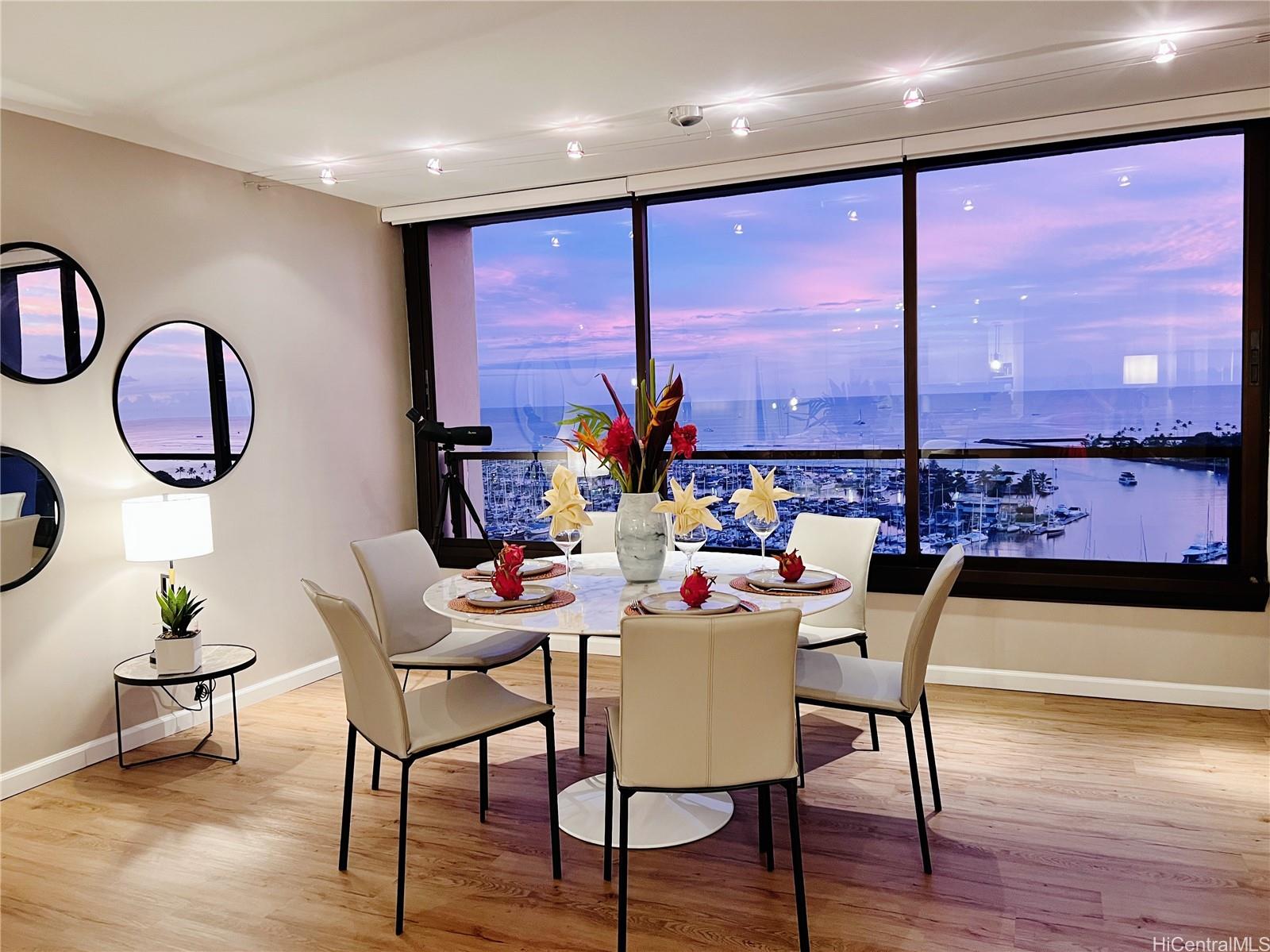 Yacht Harbor Towers condo # 2106, Honolulu, Hawaii - photo 5 of 25