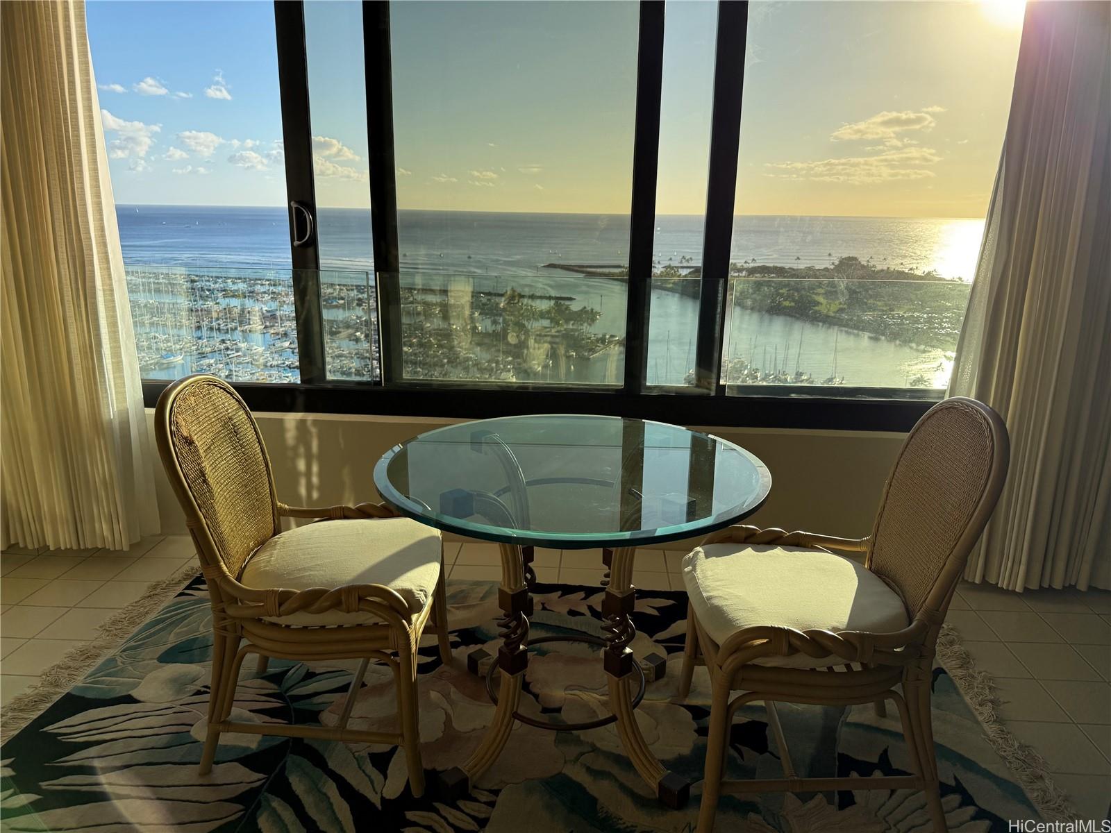 Yacht Harbor Towers condo # 2706, Honolulu, Hawaii - photo 5 of 11