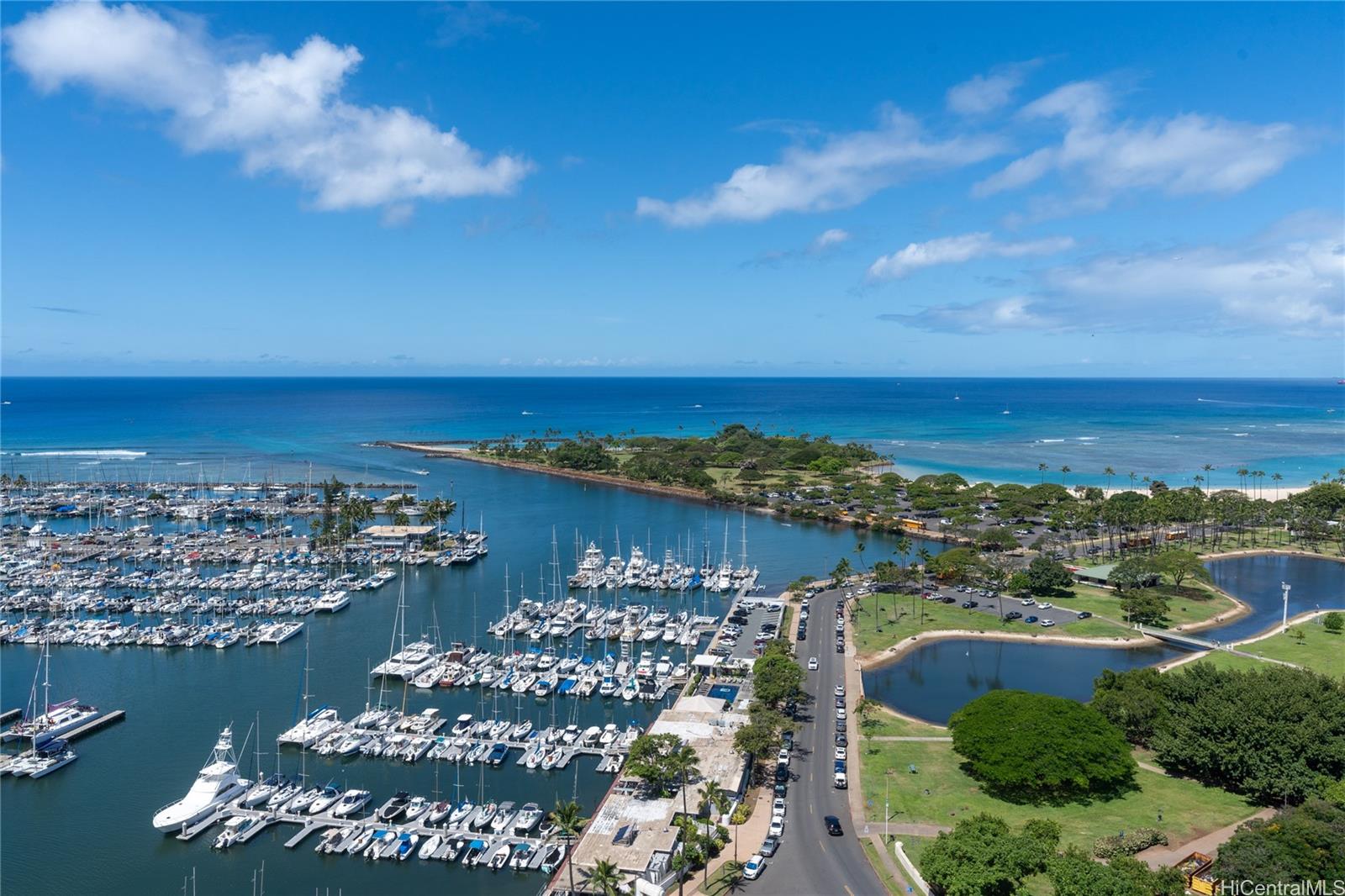 Yacht Harbor Towers condo # 2804, Honolulu, Hawaii - photo 20 of 20