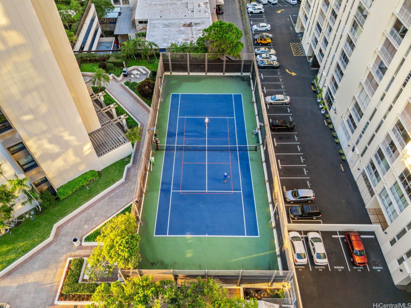 Yacht Harbor Towers condo # 2906, Honolulu, Hawaii - photo 21 of 23