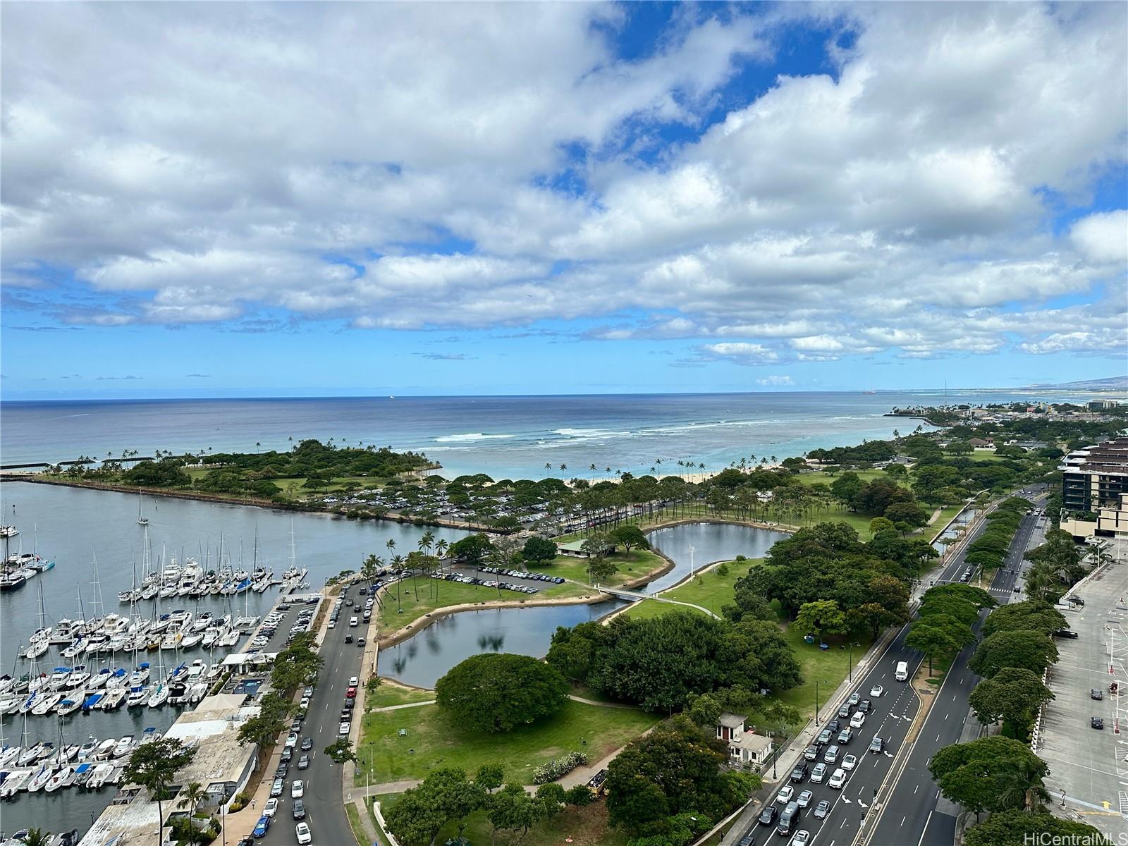 Yacht Harbor Towers condo # 2908, Honolulu, Hawaii - photo 10 of 11