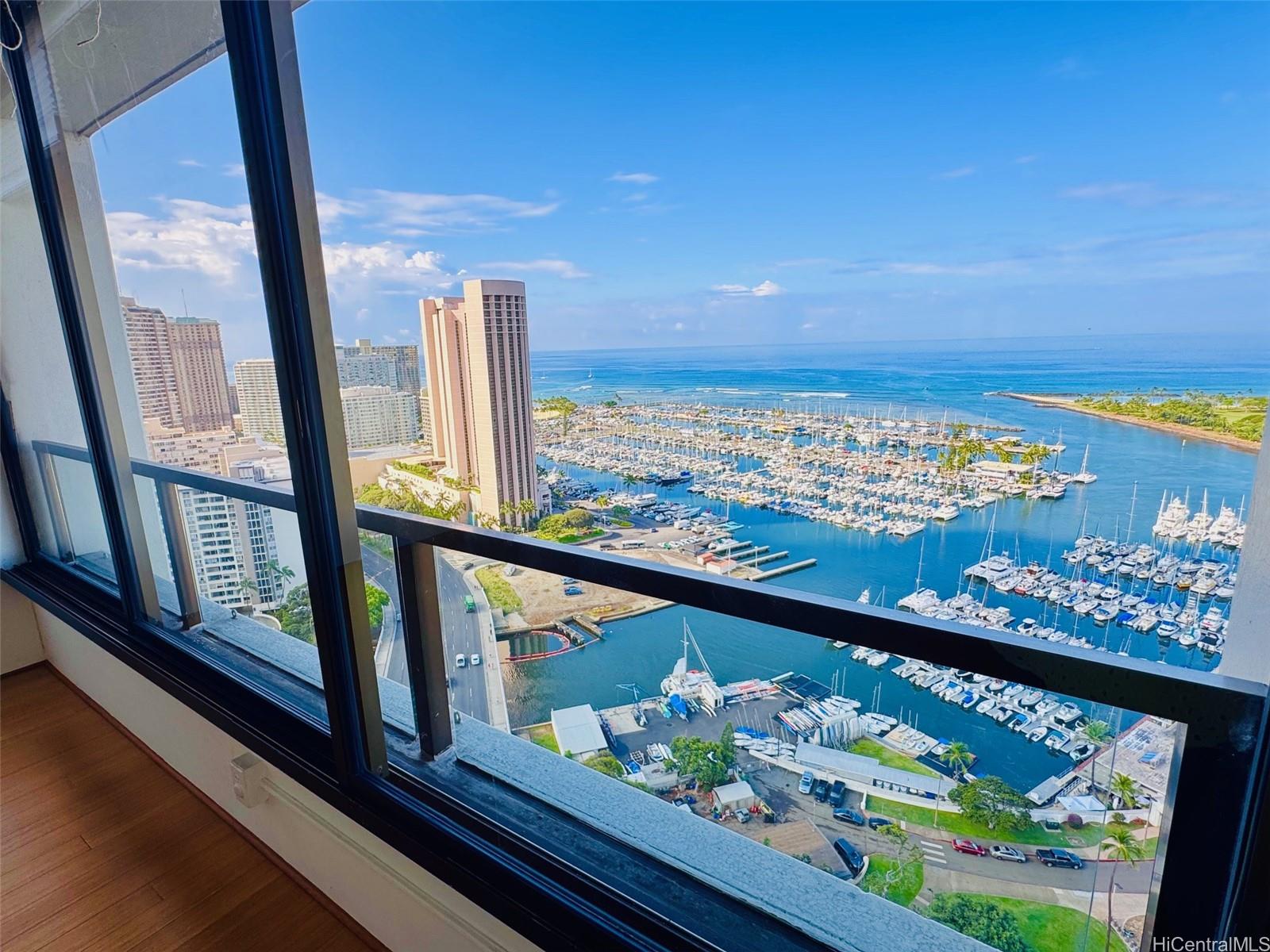 Yacht Harbor Towers condo # 3202, Honolulu, Hawaii - photo 2 of 20