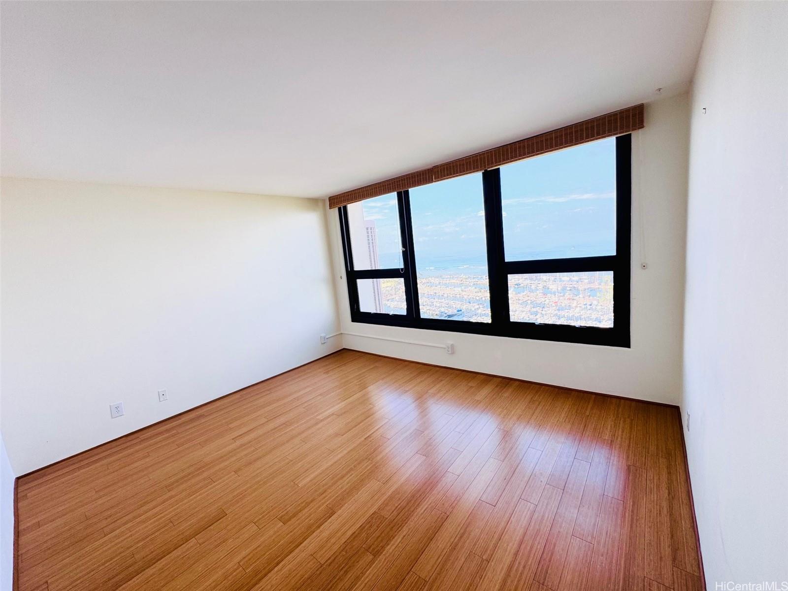 Yacht Harbor Towers condo # 3202, Honolulu, Hawaii - photo 18 of 20