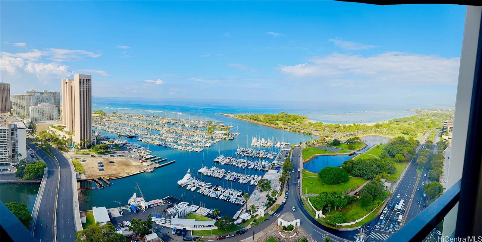 Yacht Harbor Towers condo # 3202, Honolulu, Hawaii - photo 3 of 20