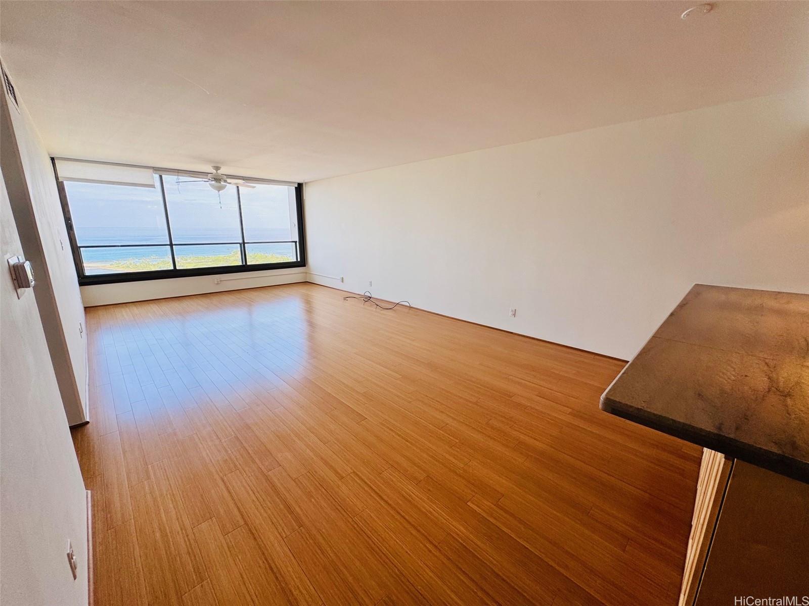 Yacht Harbor Towers condo # 3202, Honolulu, Hawaii - photo 8 of 20