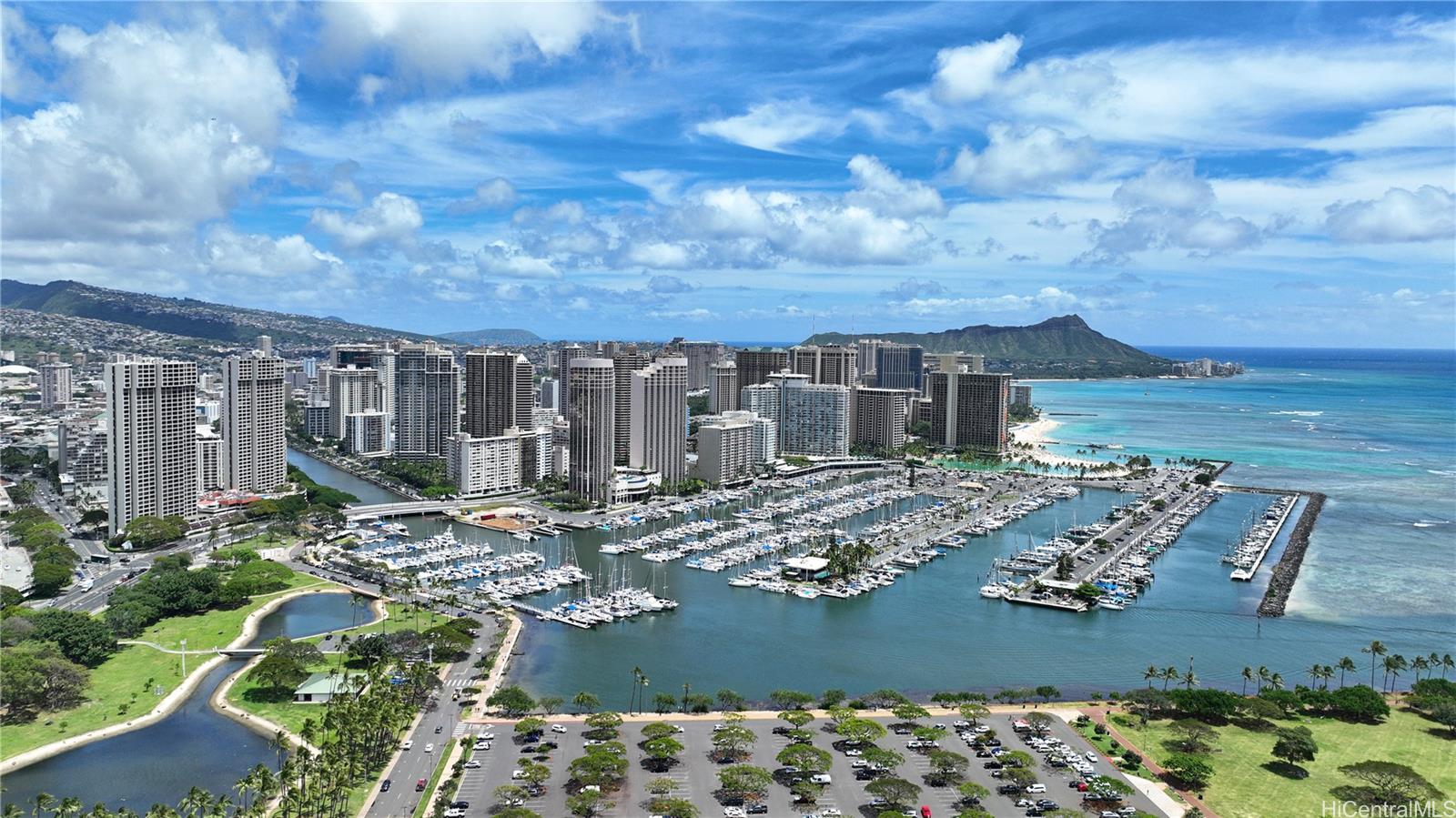 Yacht Harbor Towers condo # 3304, Honolulu, Hawaii - photo 18 of 25