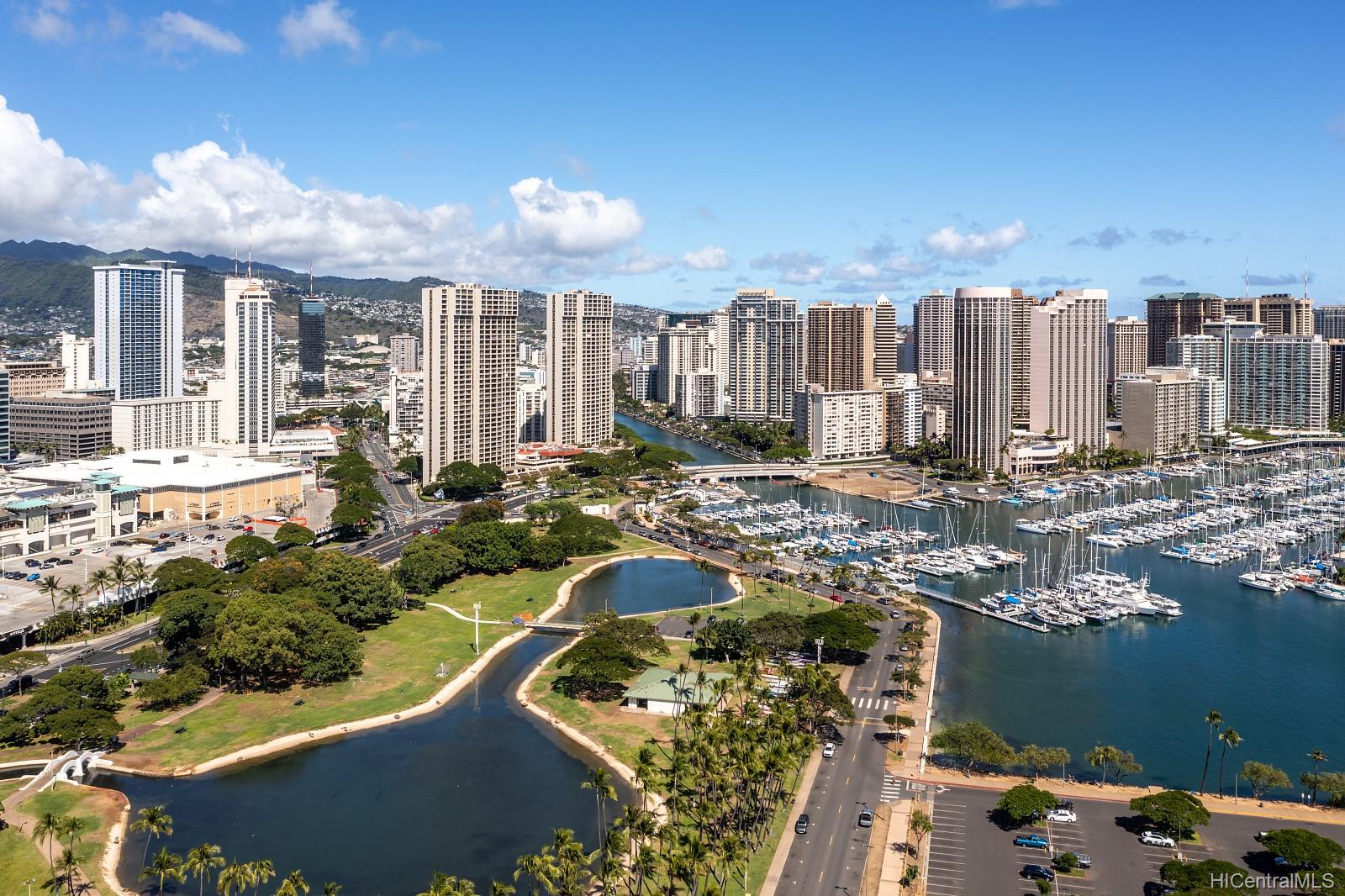 Yacht Harbor Towers condo # 3700, Honolulu, Hawaii - photo 22 of 25