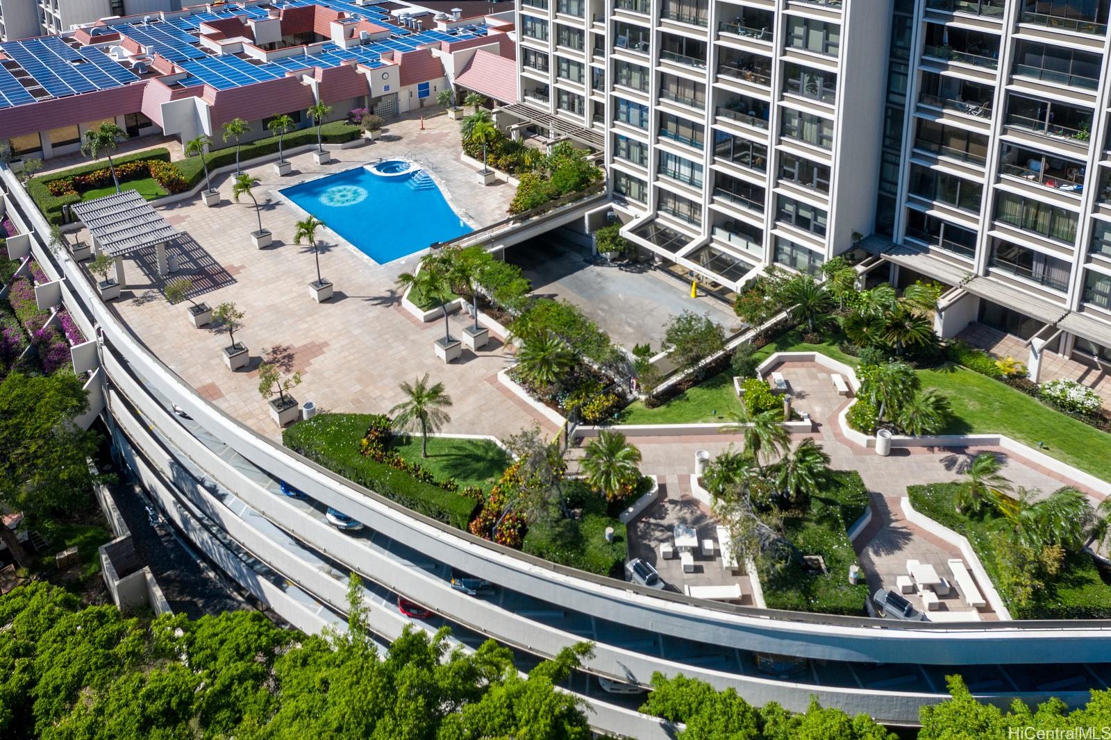 Yacht Harbor Towers condo # 3700, Honolulu, Hawaii - photo 5 of 25