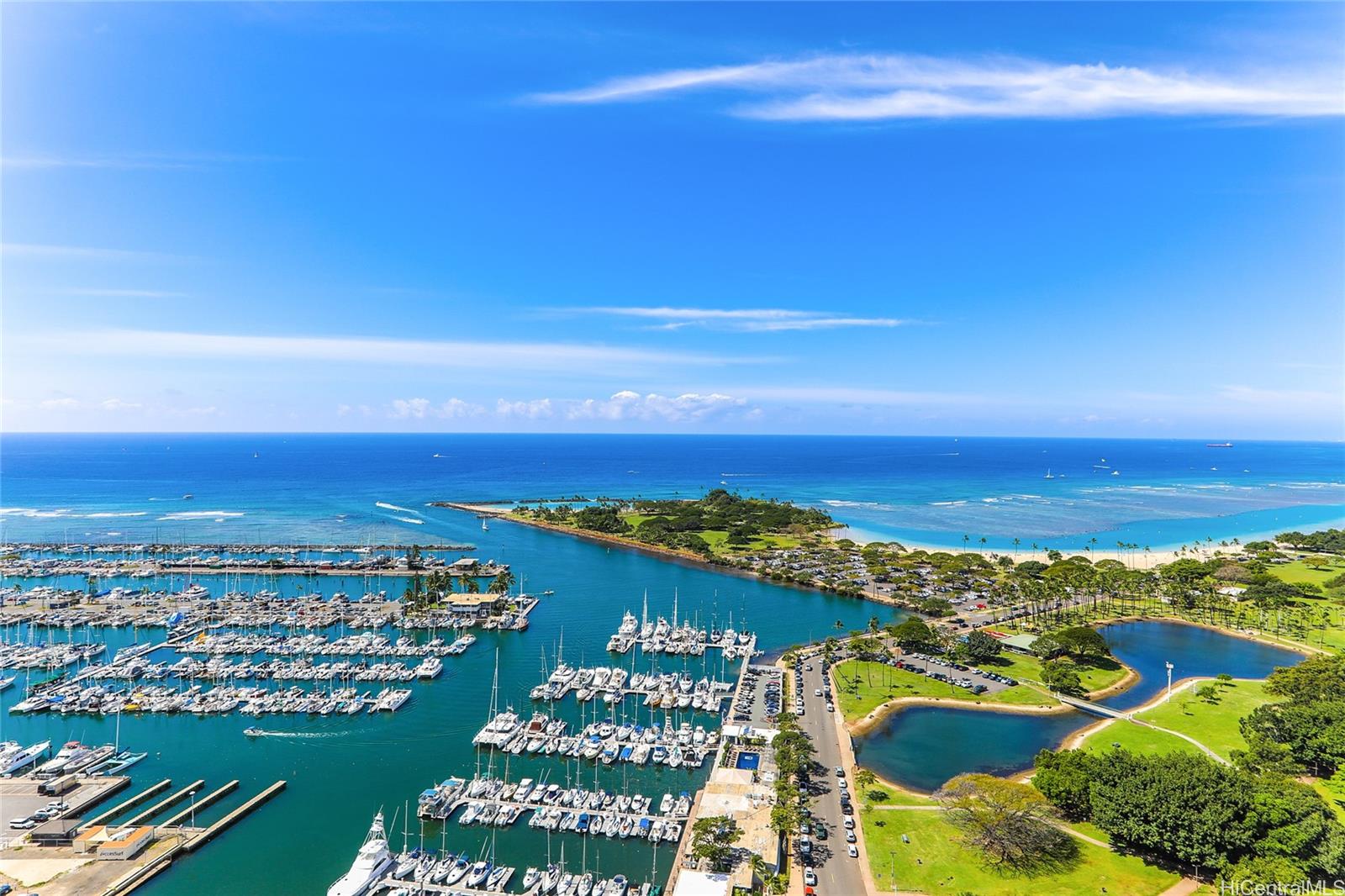 Yacht Harbor Towers condo # 3700, Honolulu, Hawaii - photo 18 of 20