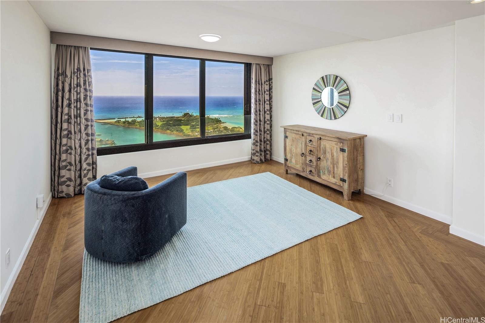 Yacht Harbor Towers condo # 3700, Honolulu, Hawaii - photo 5 of 20