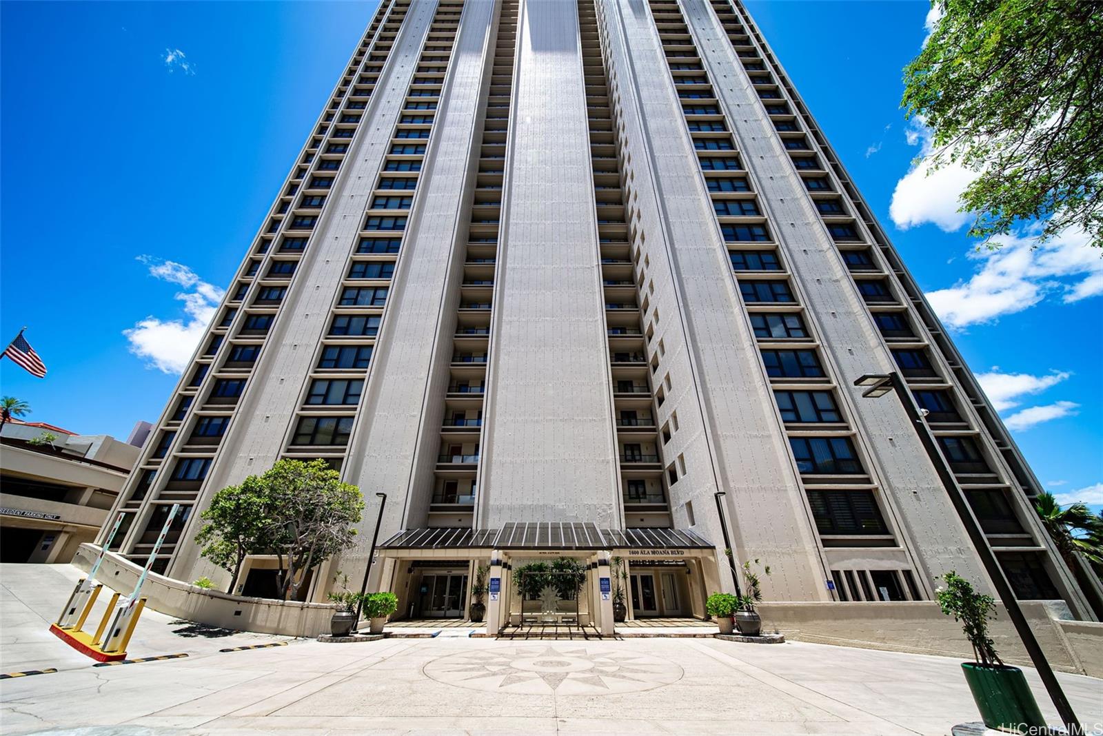 Yacht Harbor Towers condo # 3702, Honolulu, Hawaii - photo 21 of 25