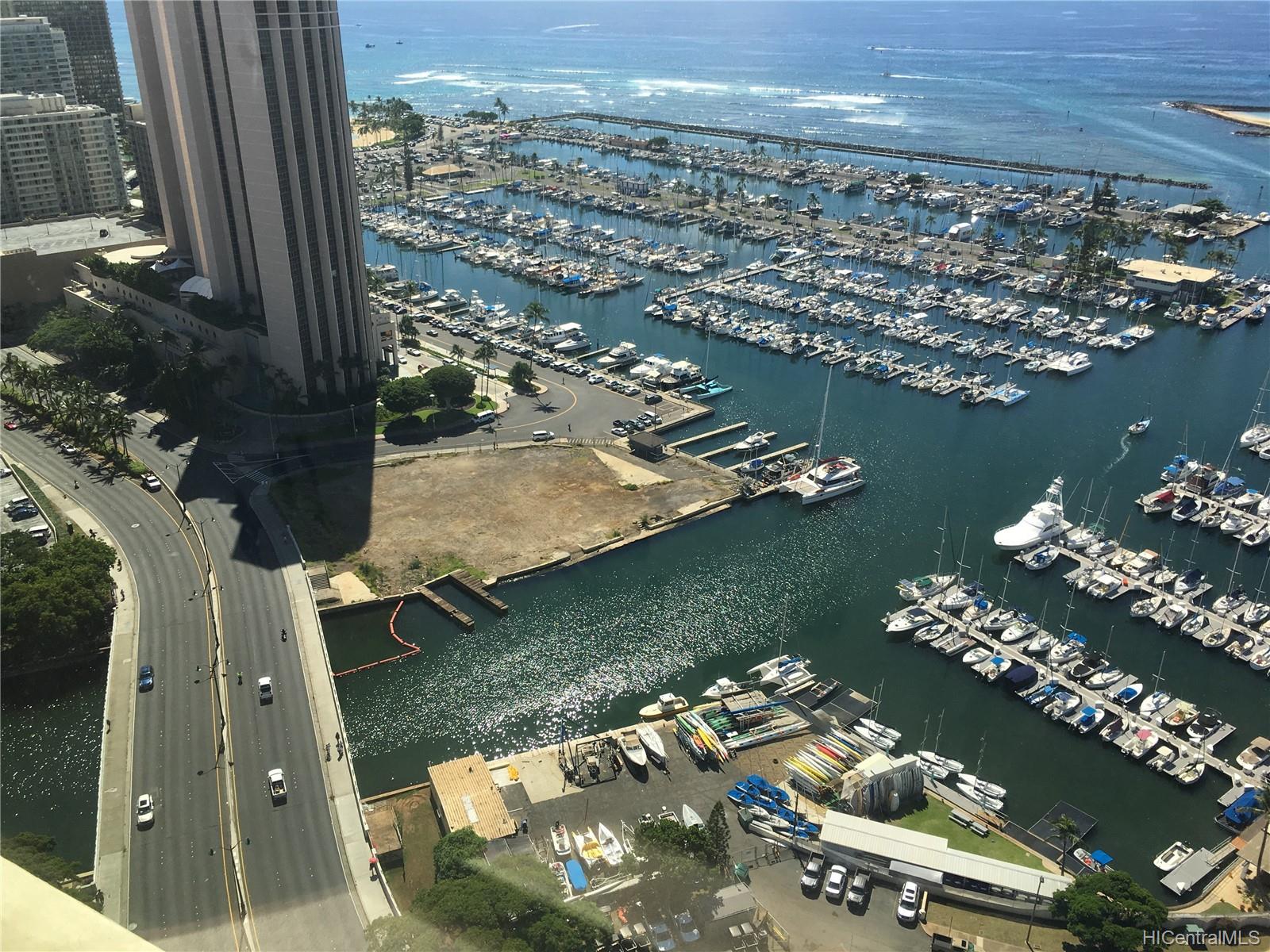 yacht harbour towers honolulu