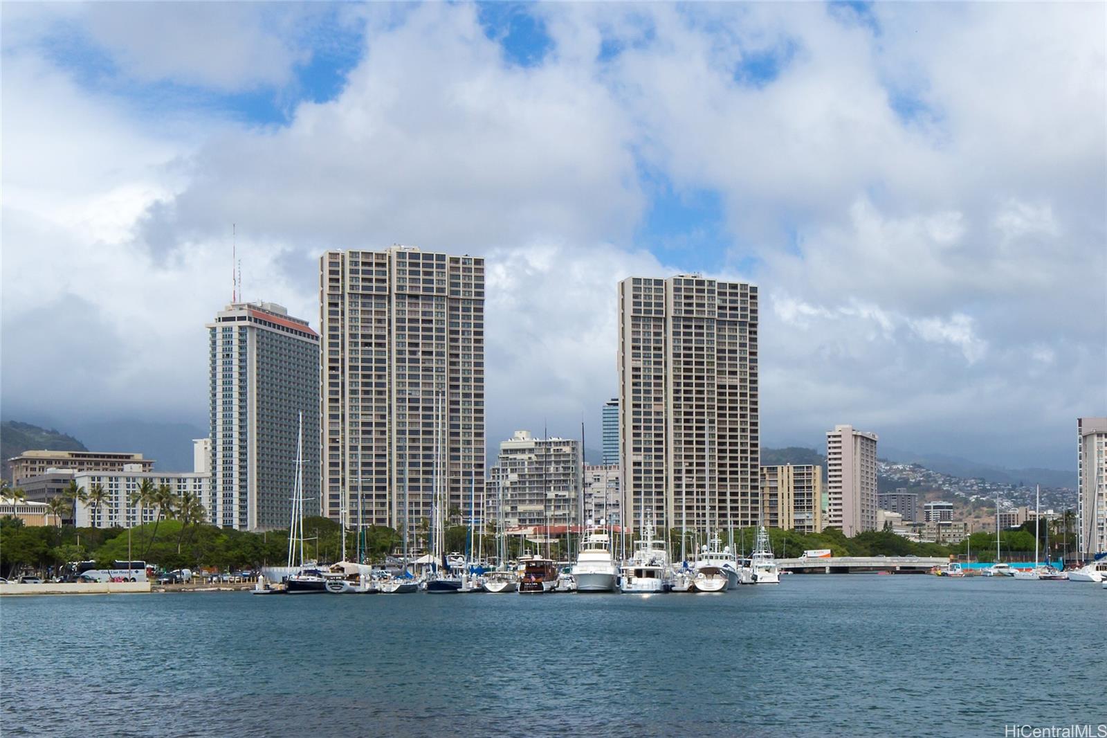 Yacht Harbor Towers condo # 500, Honolulu, Hawaii - photo 16 of 21